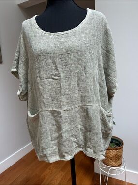 Easywear Scoop Neck Tunic with Front Pockets in Sage NWT